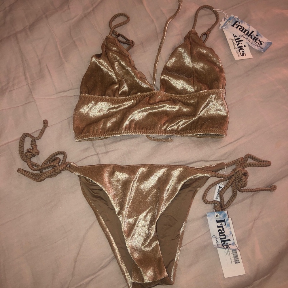 Elsa velvet bikini by Frankie’s Bikinis